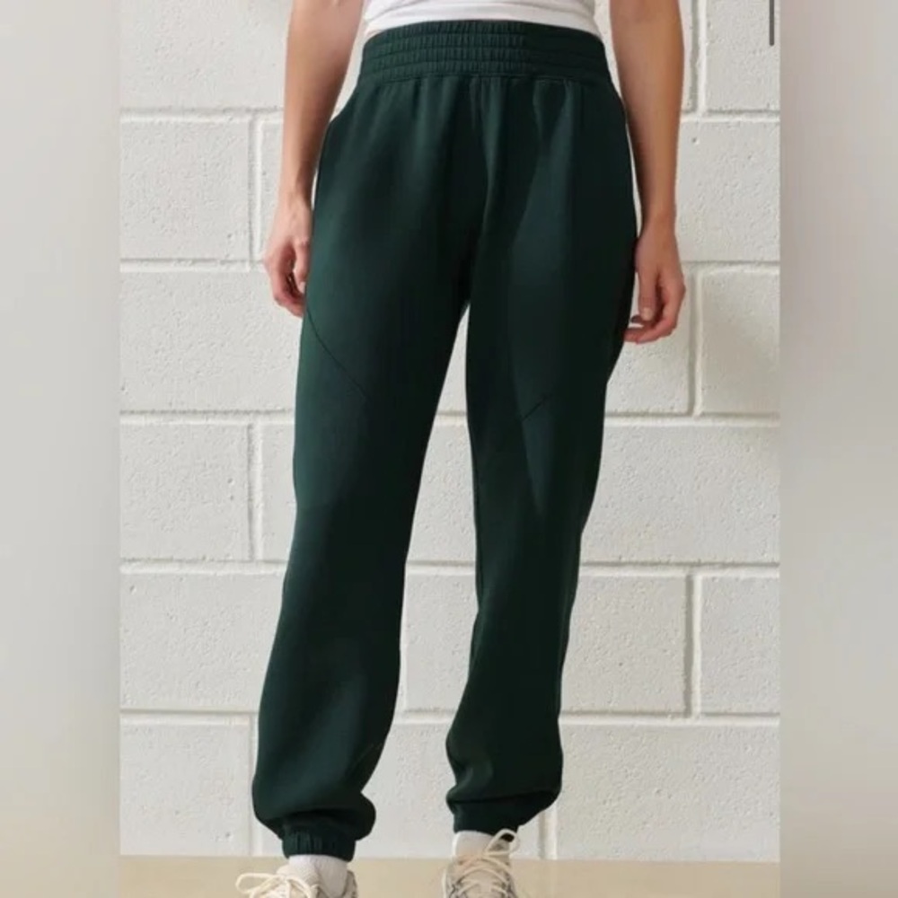 Women's Dark Green Jogger Pants